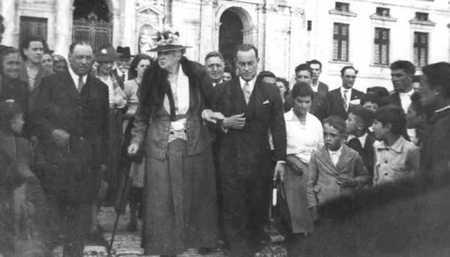 Queen Amelia visits Ericeira, 1891